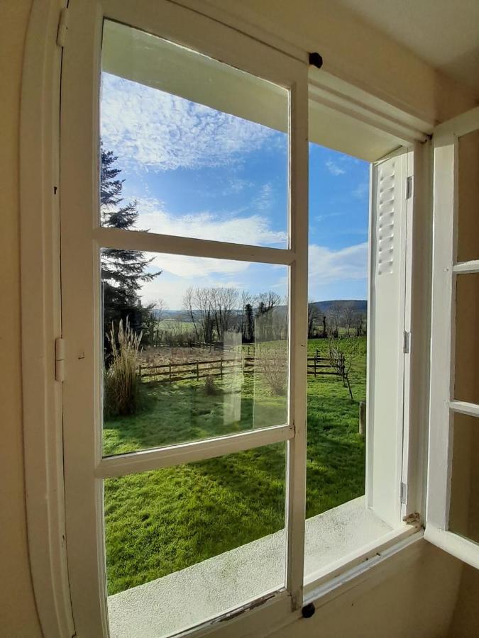 Gite Cottage Chaleureux En Pleine Campagne Vue Sur Les Monts Et Forets Et Le Chateau De Carrouges Εξωτερικό φωτογραφία