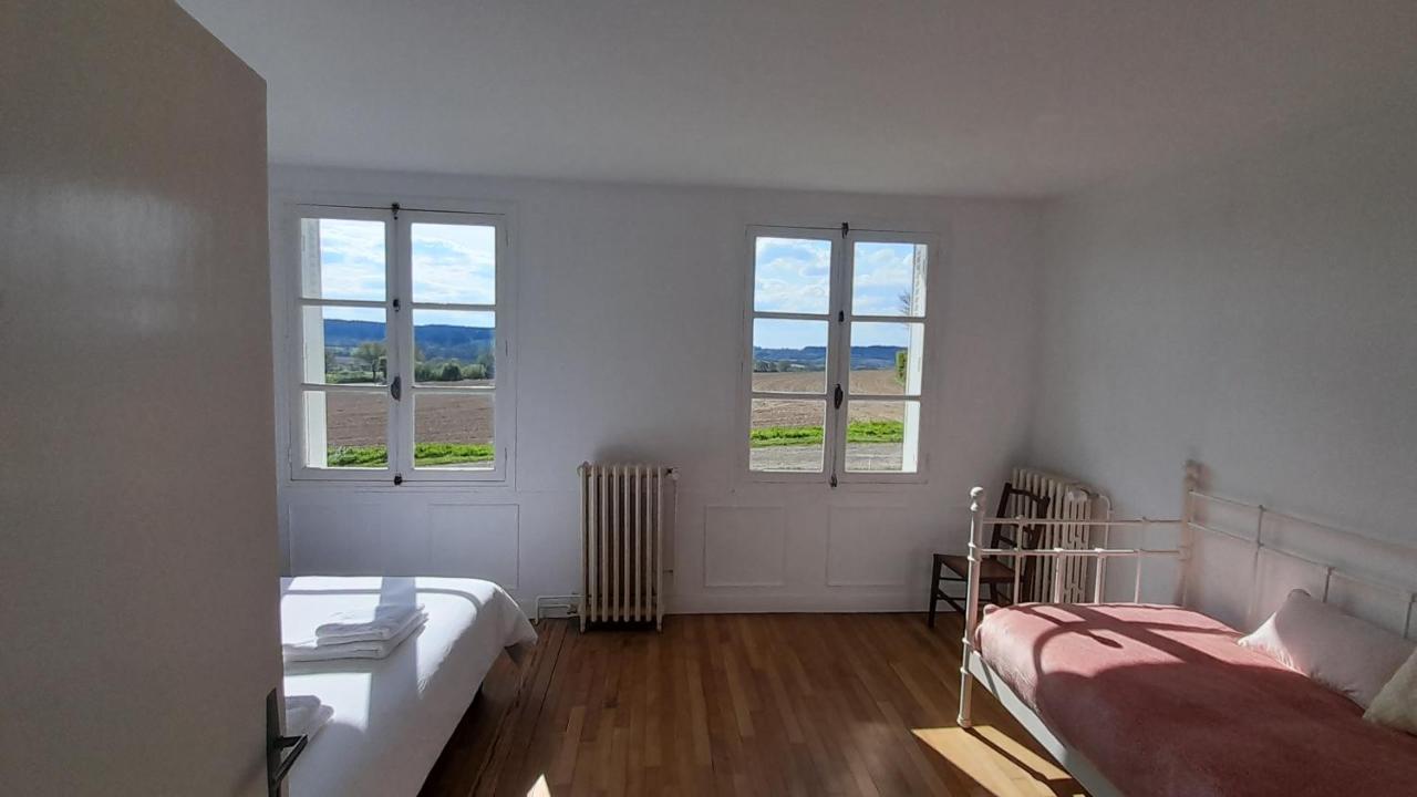 Gite Cottage Chaleureux En Pleine Campagne Vue Sur Les Monts Et Forets Et Le Chateau De Carrouges Εξωτερικό φωτογραφία